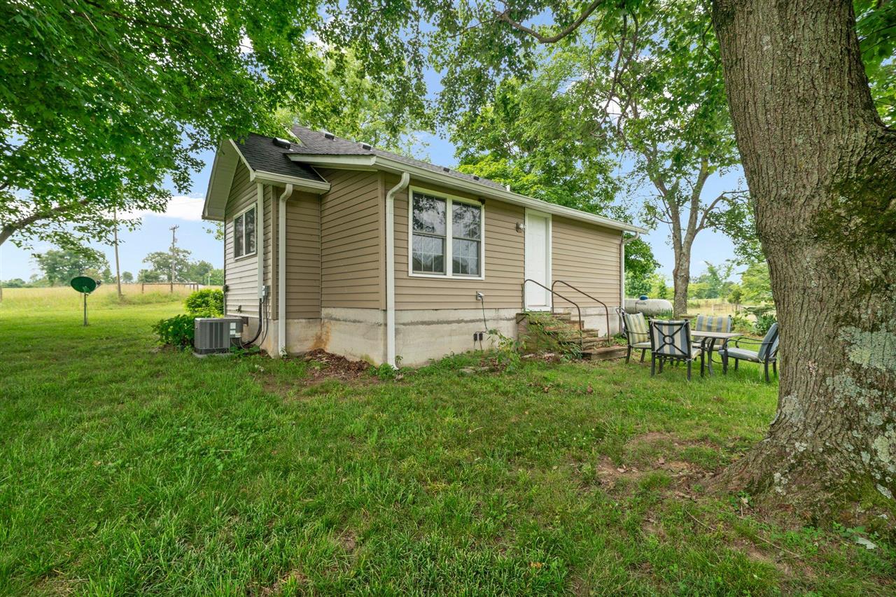 1729 Colesbend Road Smiths Grove, KY 42171 - Photo 30 of 35 Gallery Image 30