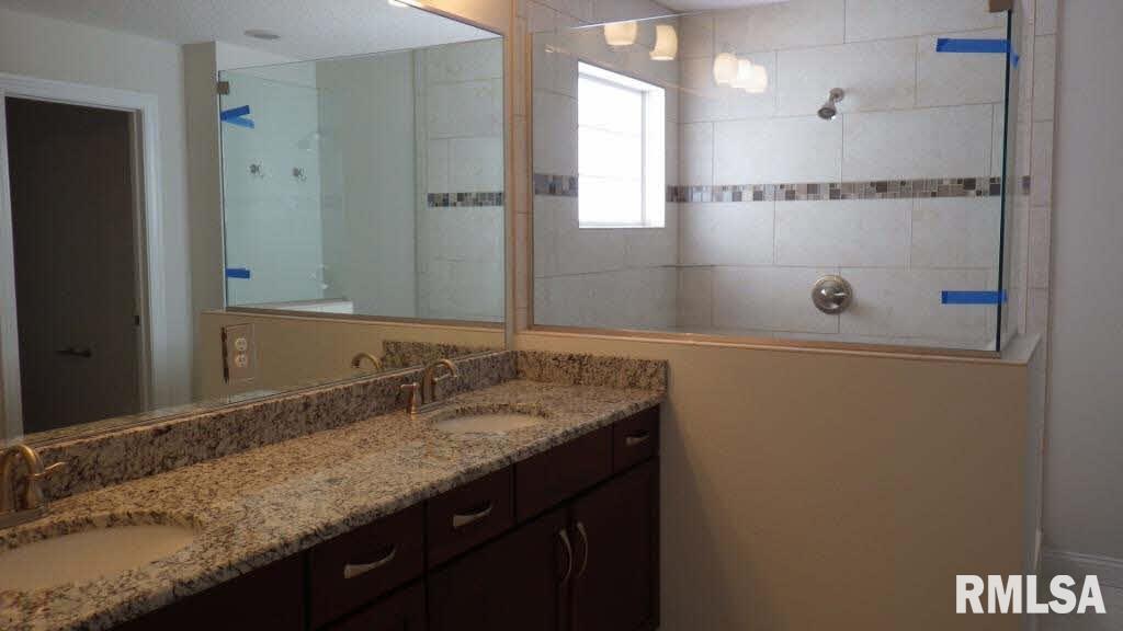 5705 Emily Road Bettendorf, IA 52722 - Photo 14 of 18 Gallery Image 14