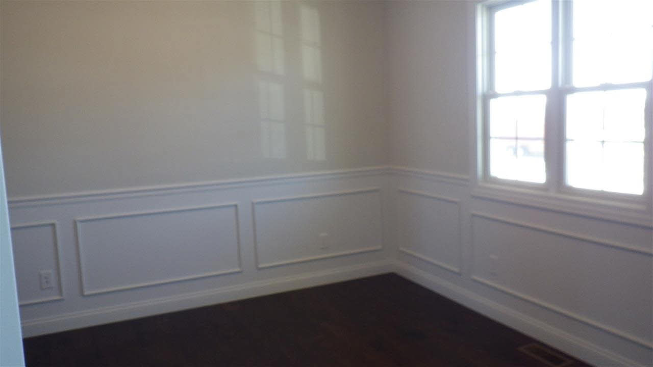 5705 Emily Road Bettendorf, IA 52722 - Photo 9 of 18 Gallery Image 9