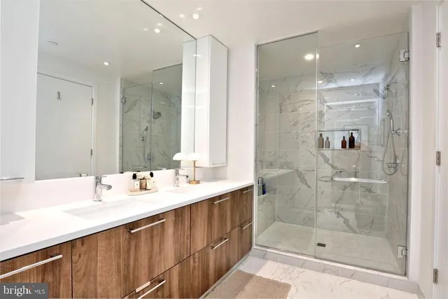 $1,165,000 | 1650 Silver Hill Drive, Unit 1007, McLean, VA 22102