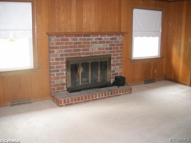 10461 Gotham Road Richmond, VA 23235 - Photo 7 of 12 Den/Family/Great Room - Nice Size Family Room with