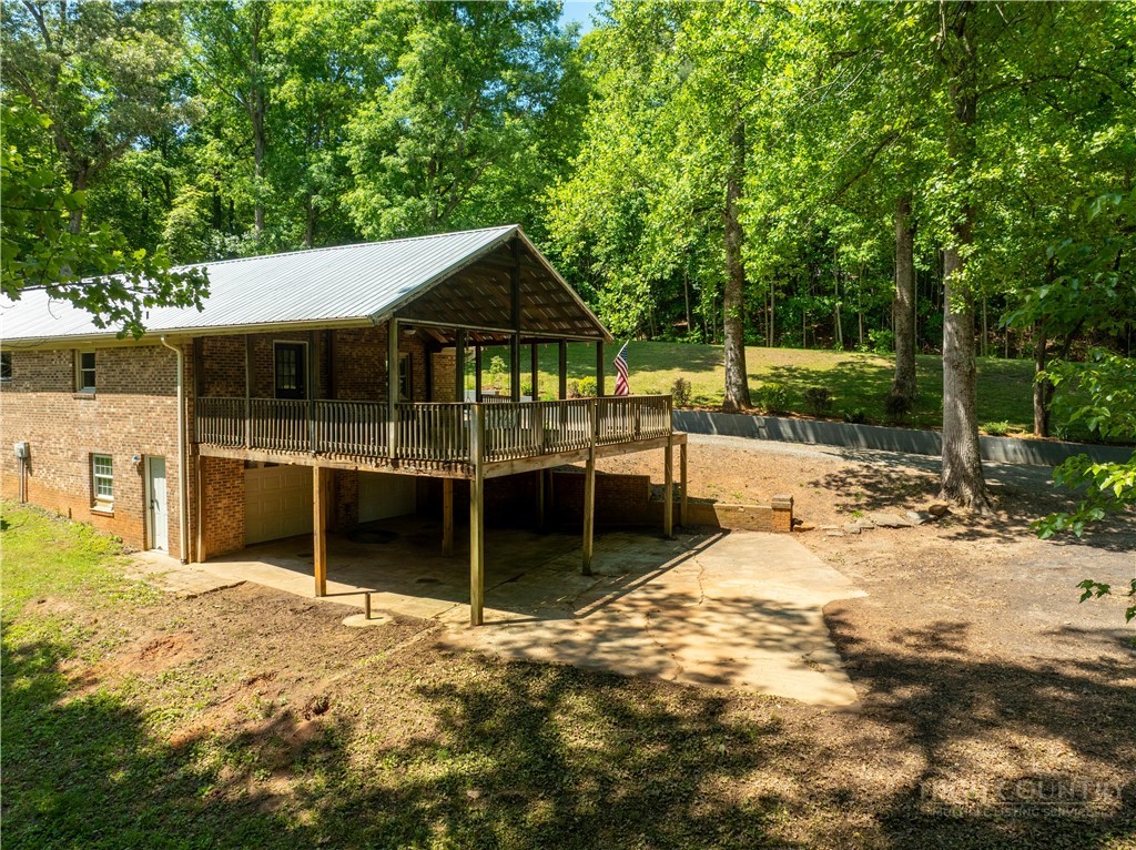 142 Pioneer Road Harmony, NC 28634 - Photo 5 of 49