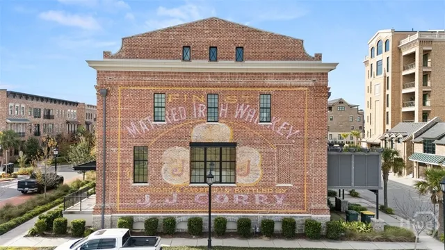 $1,015,000 | 410 Upper E Avenue, Savannah, GA 31401