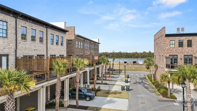 $1,015,000 | 410 Upper E Avenue, Savannah, GA 31401