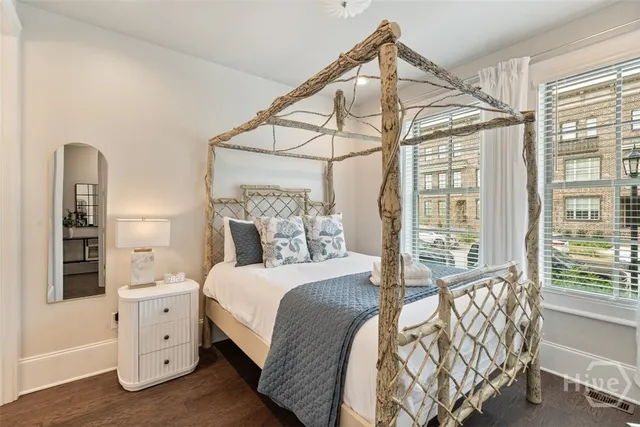 $1,015,000 | 410 Upper E Avenue, Savannah, GA 31401