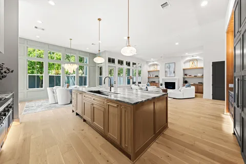 $2,039,000 | 1414 Chamboard Lane, Houston, TX 77018