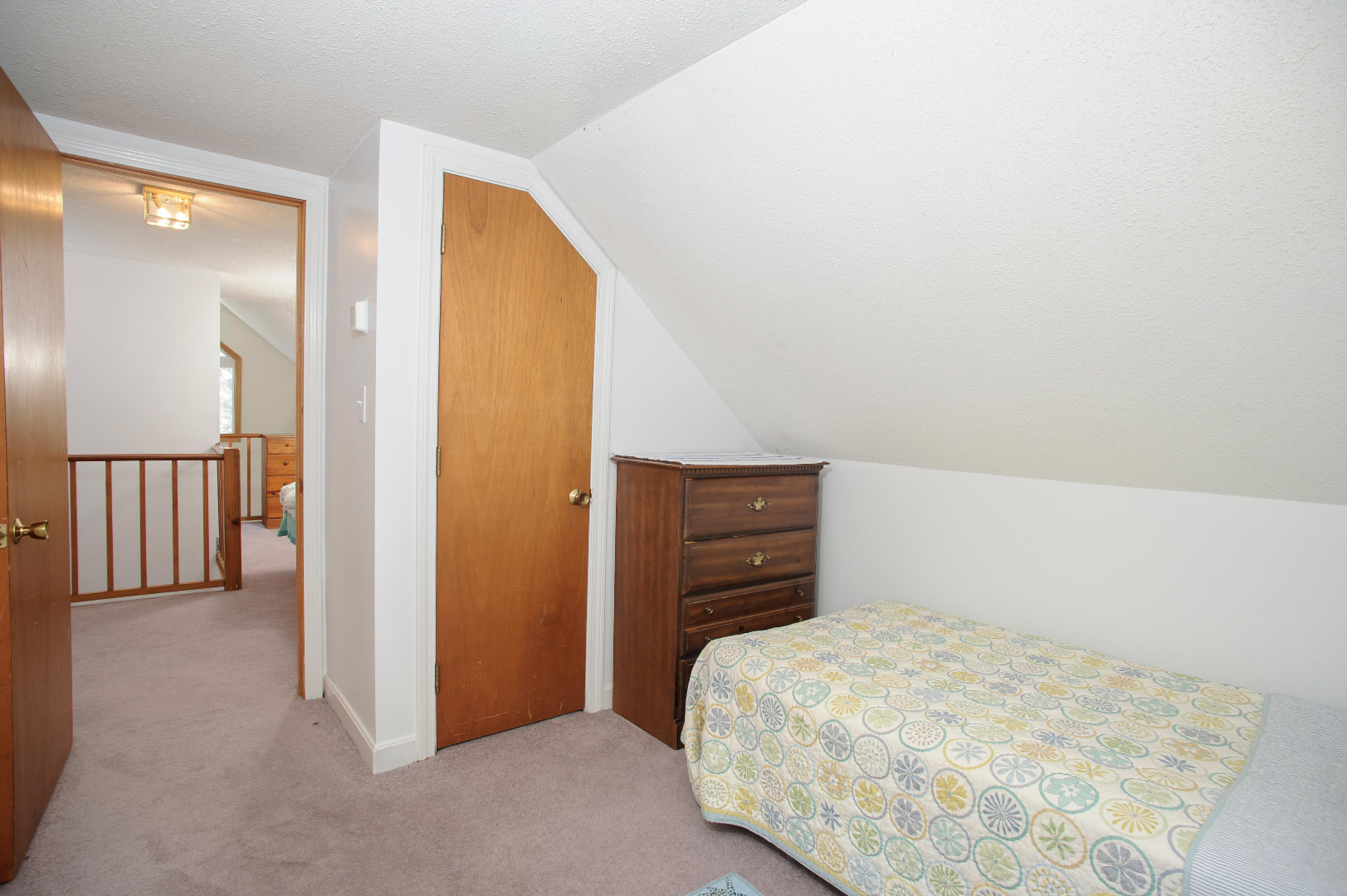21 Schoolhouse Road Edgartown, MA 02539 - Photo 21 of 24 Bedroom 4 second floor