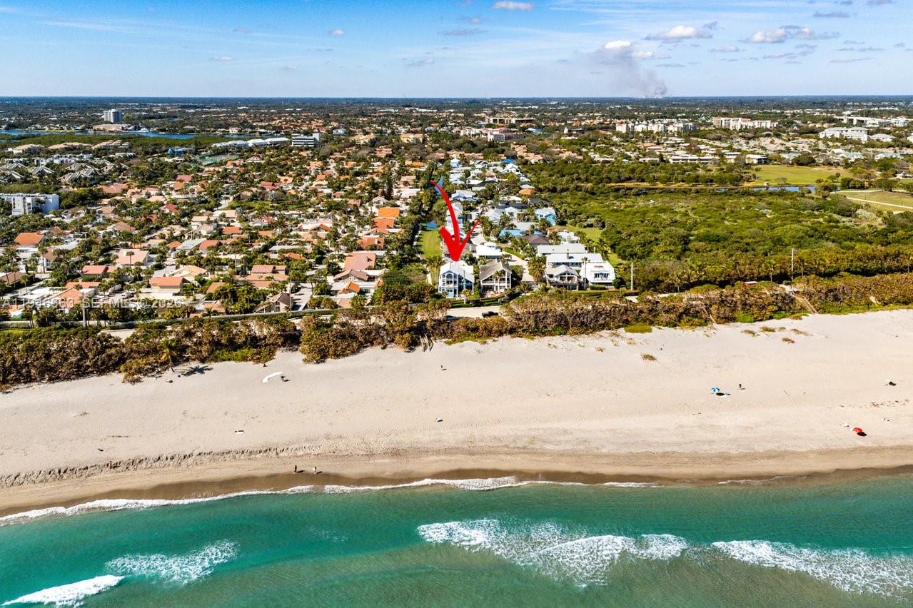 102 Xanadu Place Jupiter, FL 33477 - Photo 36 of 36 a view of an ocean