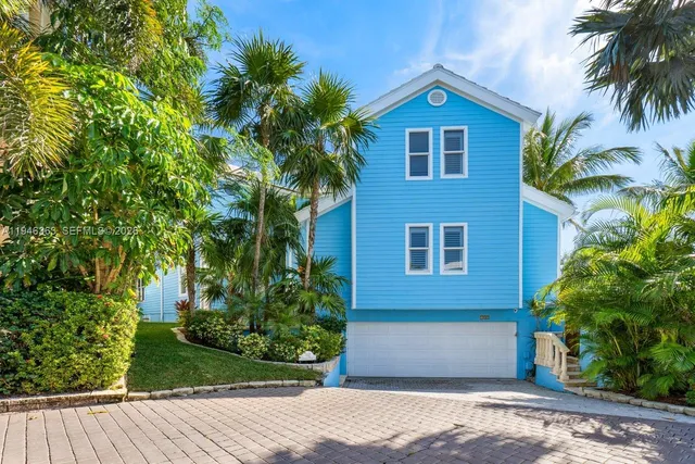 $5,500,000 | 102 Xanadu Place, Jupiter, FL 33477