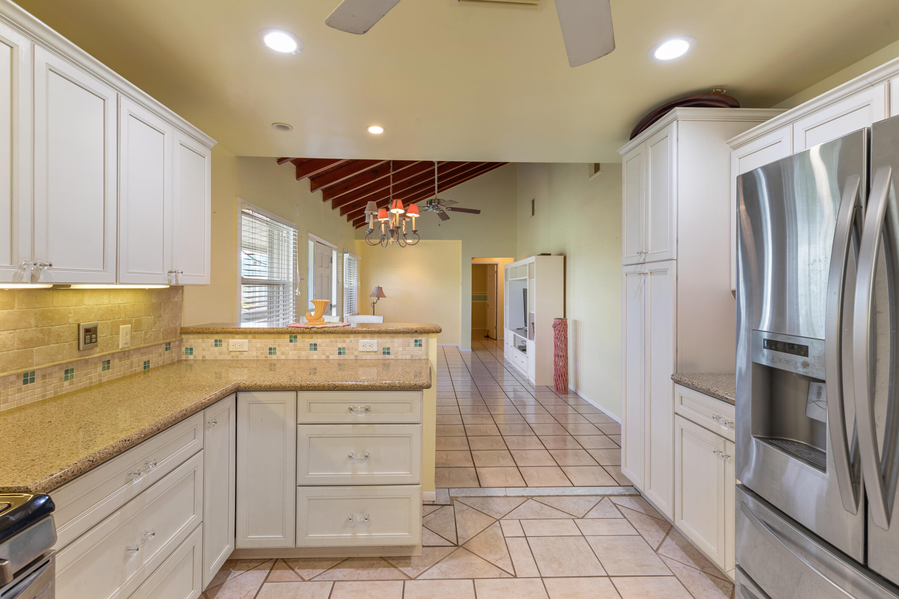 3672 Fox Street Big Pine Key, FL 33043 - Photo 11 of 34 Kitchen