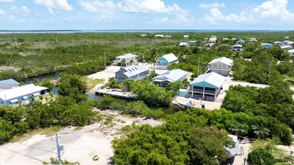 $799,000 | 3672 Fox Street, Big Pine Key, FL 33043