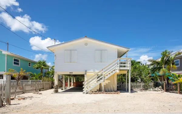 $799,000 | 3672 Fox Street, Big Pine Key, FL 33043