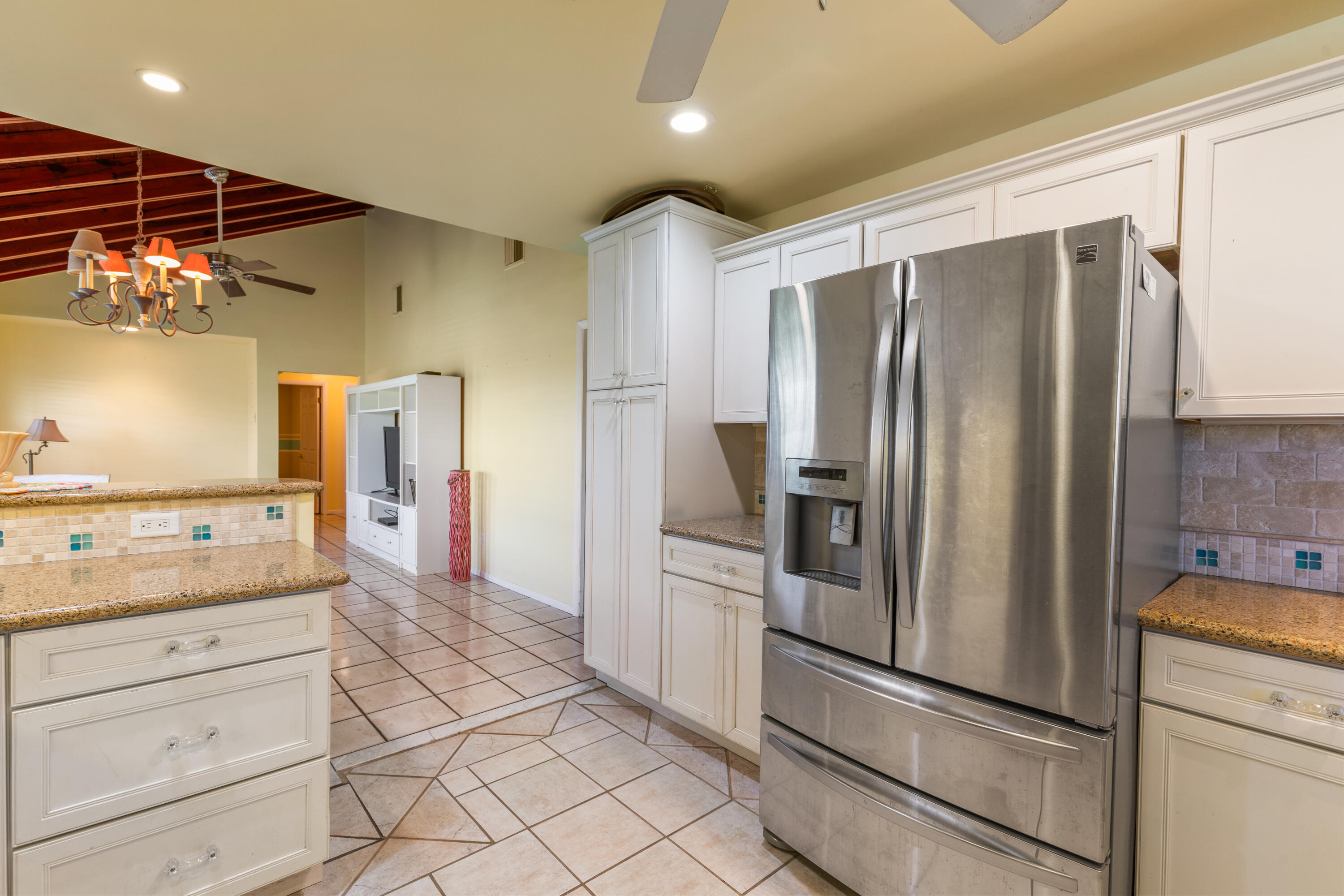 3672 Fox Street Big Pine Key, FL 33043 - Photo 10 of 34 Kitchen