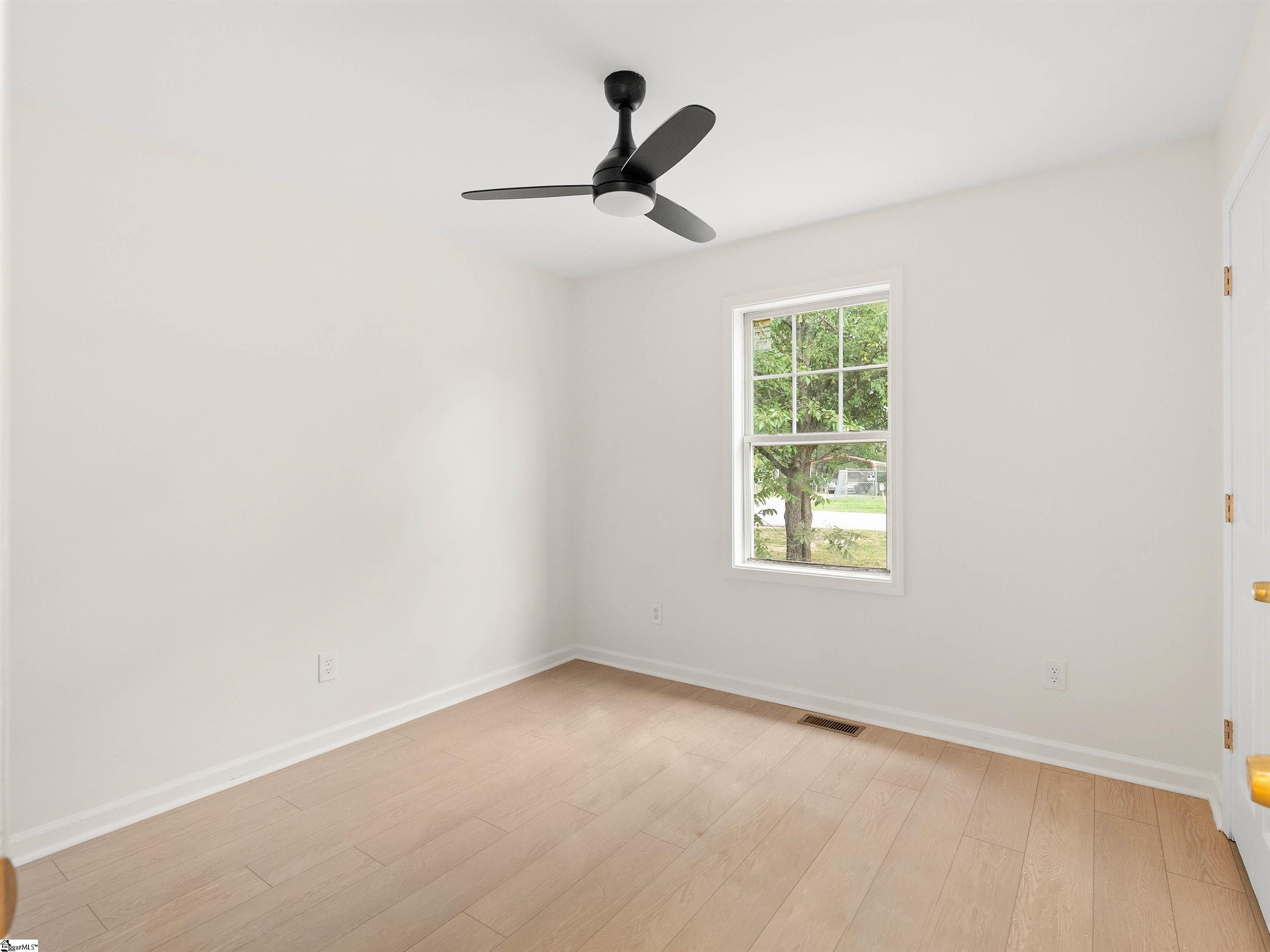 109 Laurens Court Fountain Inn, SC 29644 - Photo 13 of 17