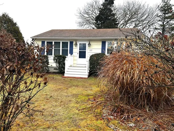 $1,400 | 135 Holly Road, South Kingstown, RI 02879
