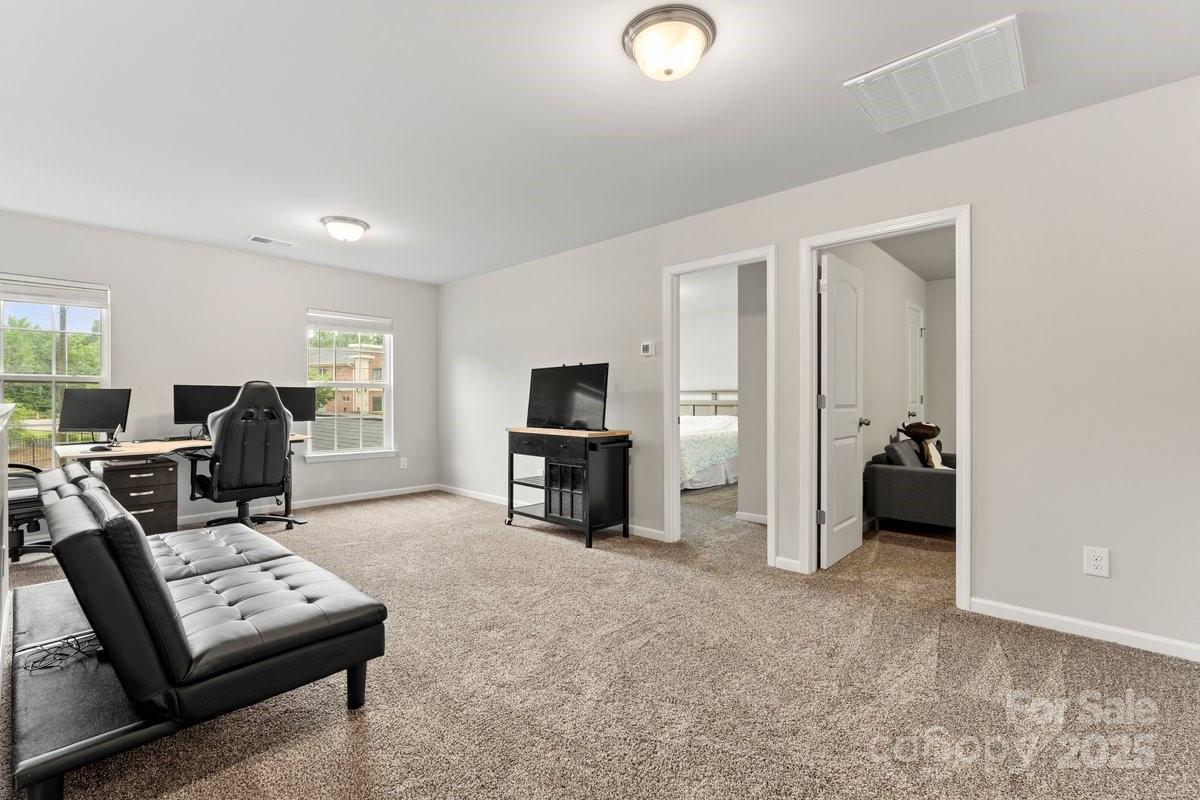 2025 Slater Road Charlotte, NC 28216 - Photo 17 of 29 Gallery Image 17