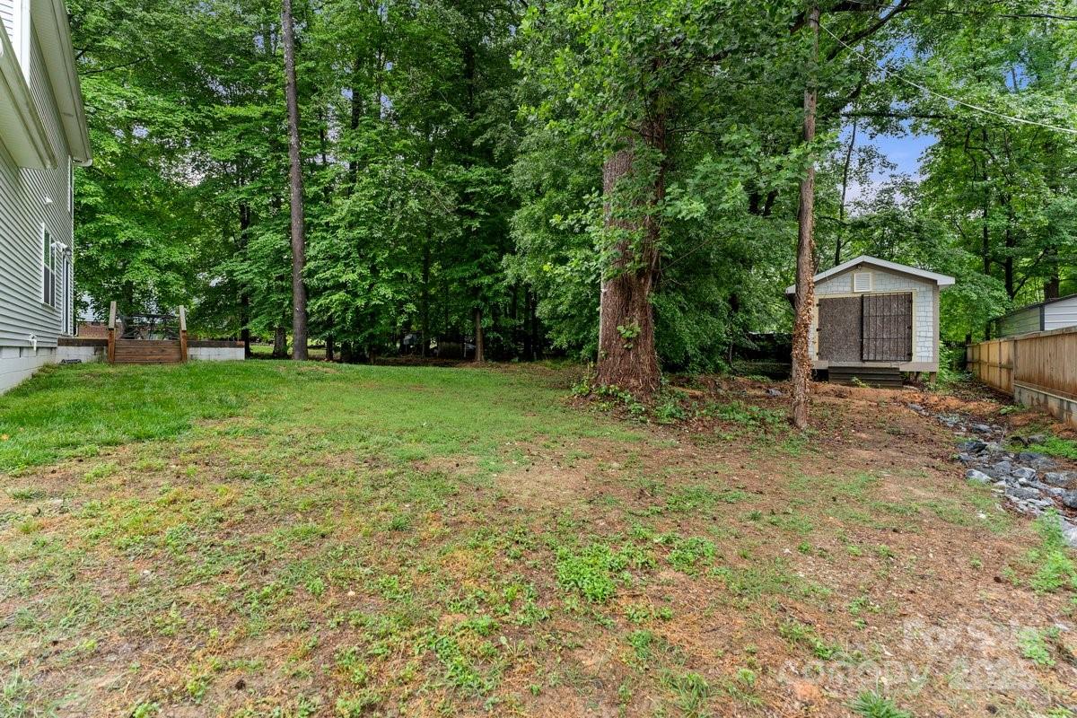2025 Slater Road Charlotte, NC 28216 - Photo 27 of 29 Gallery Image 27
