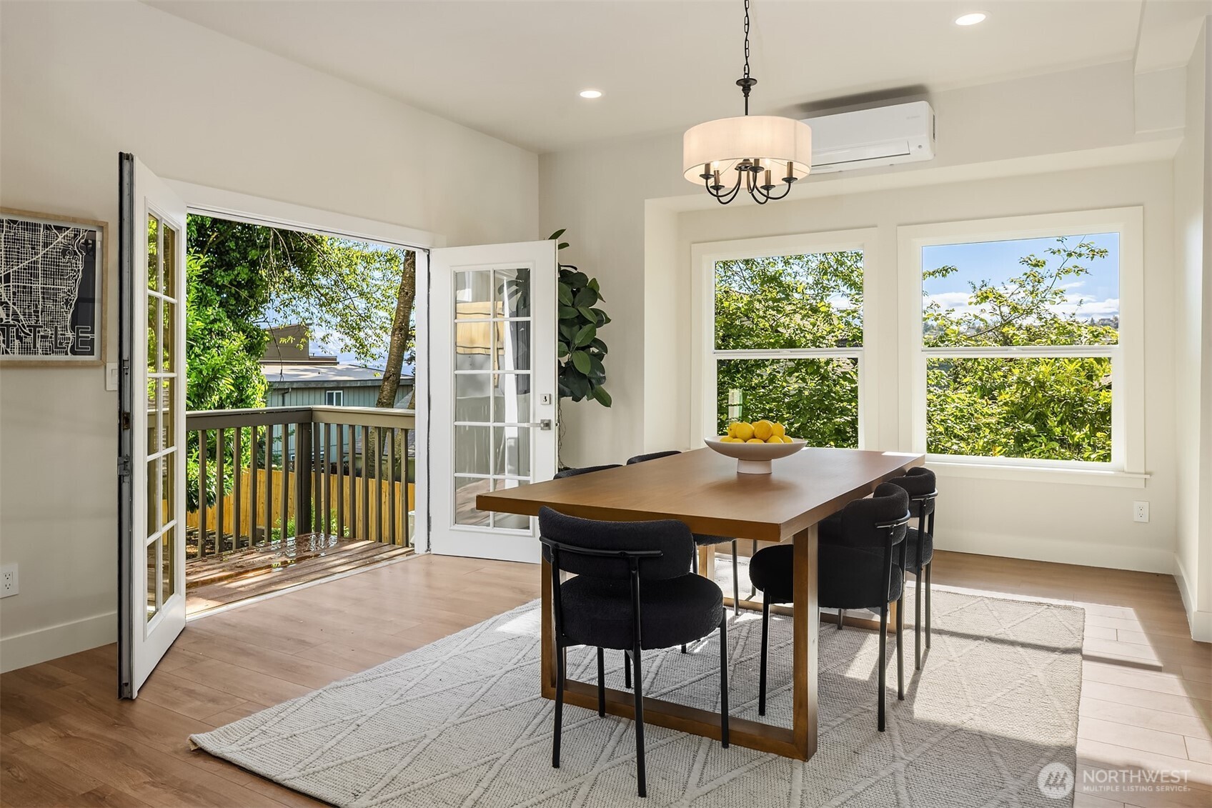 1307 West Boston Street Seattle, WA 98119 - Photo 12 of 30