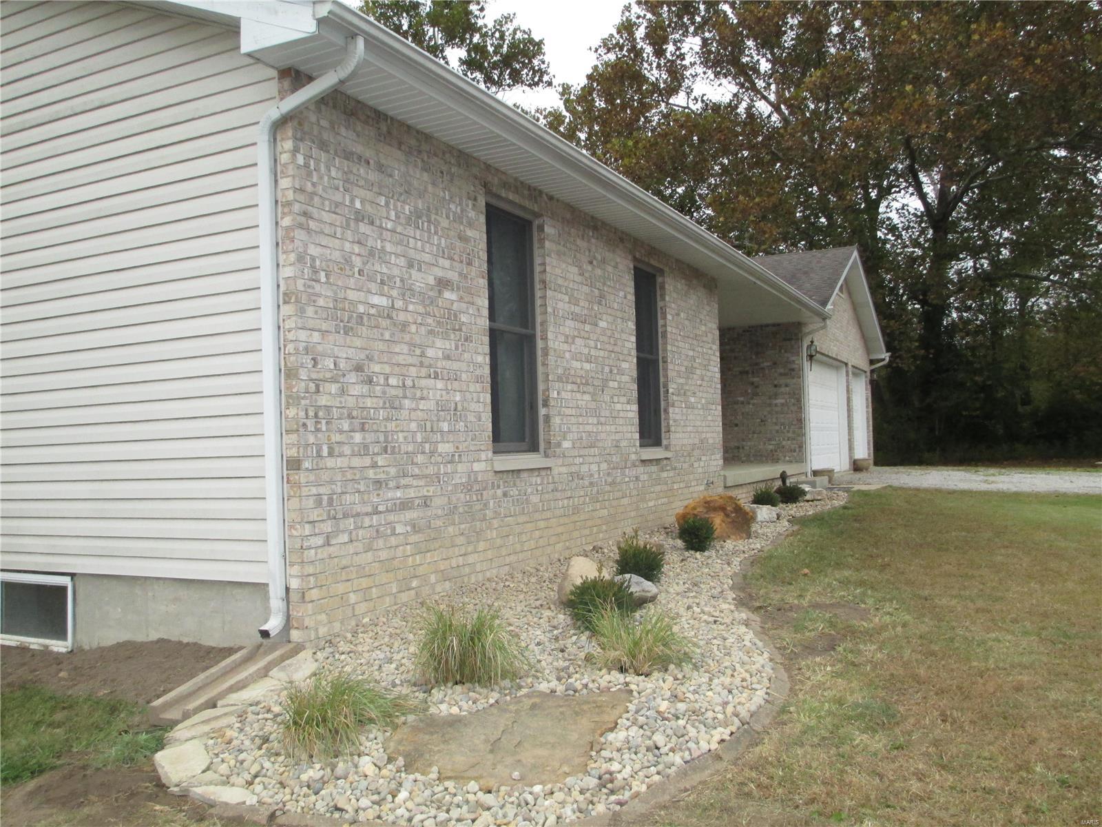 9147 Huette Road Dorsey, IL 62021 - Photo 19 of 28