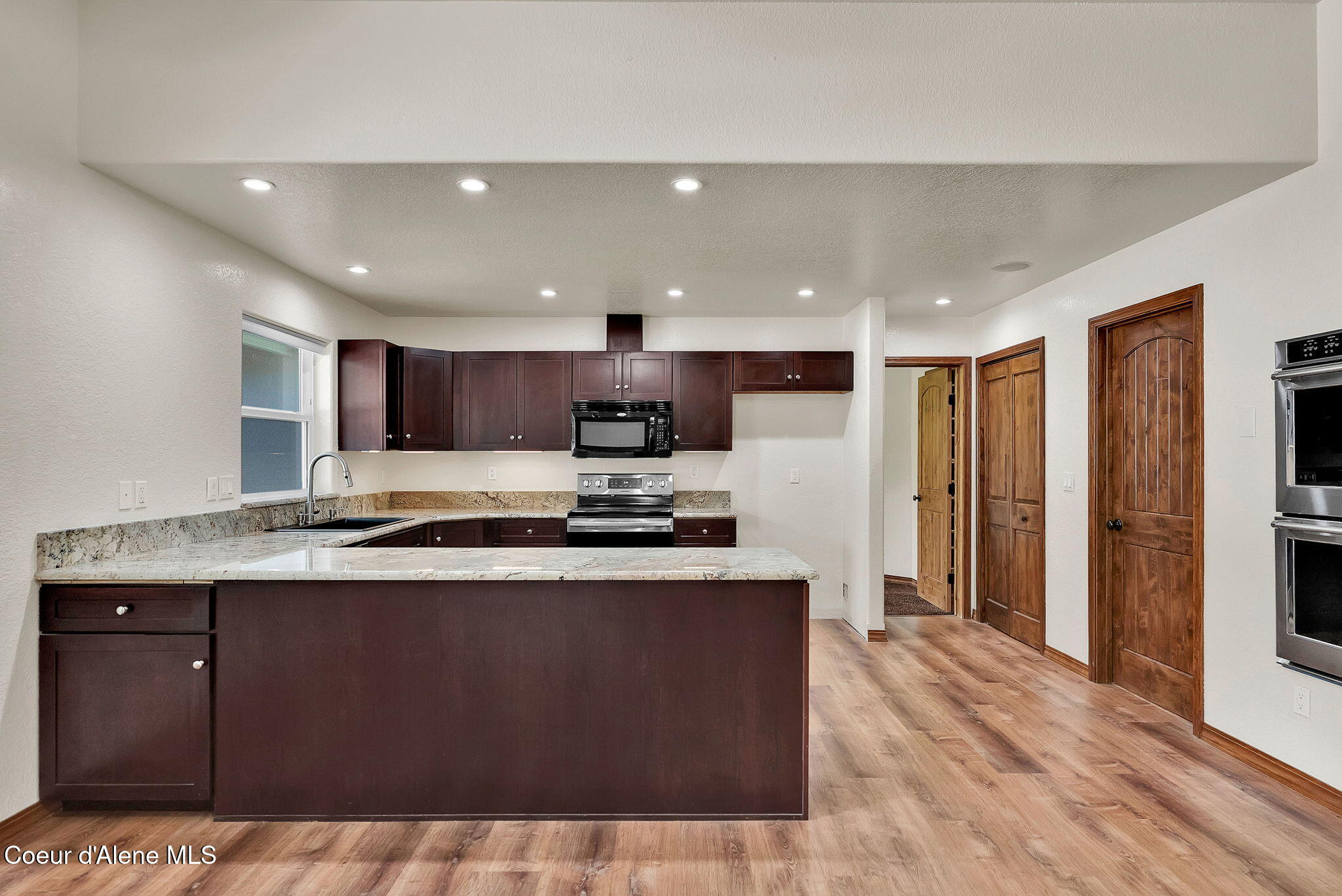 470 Diamond Heights Road Oldtown, ID 83822 - Photo 18 of 101 Kitchen