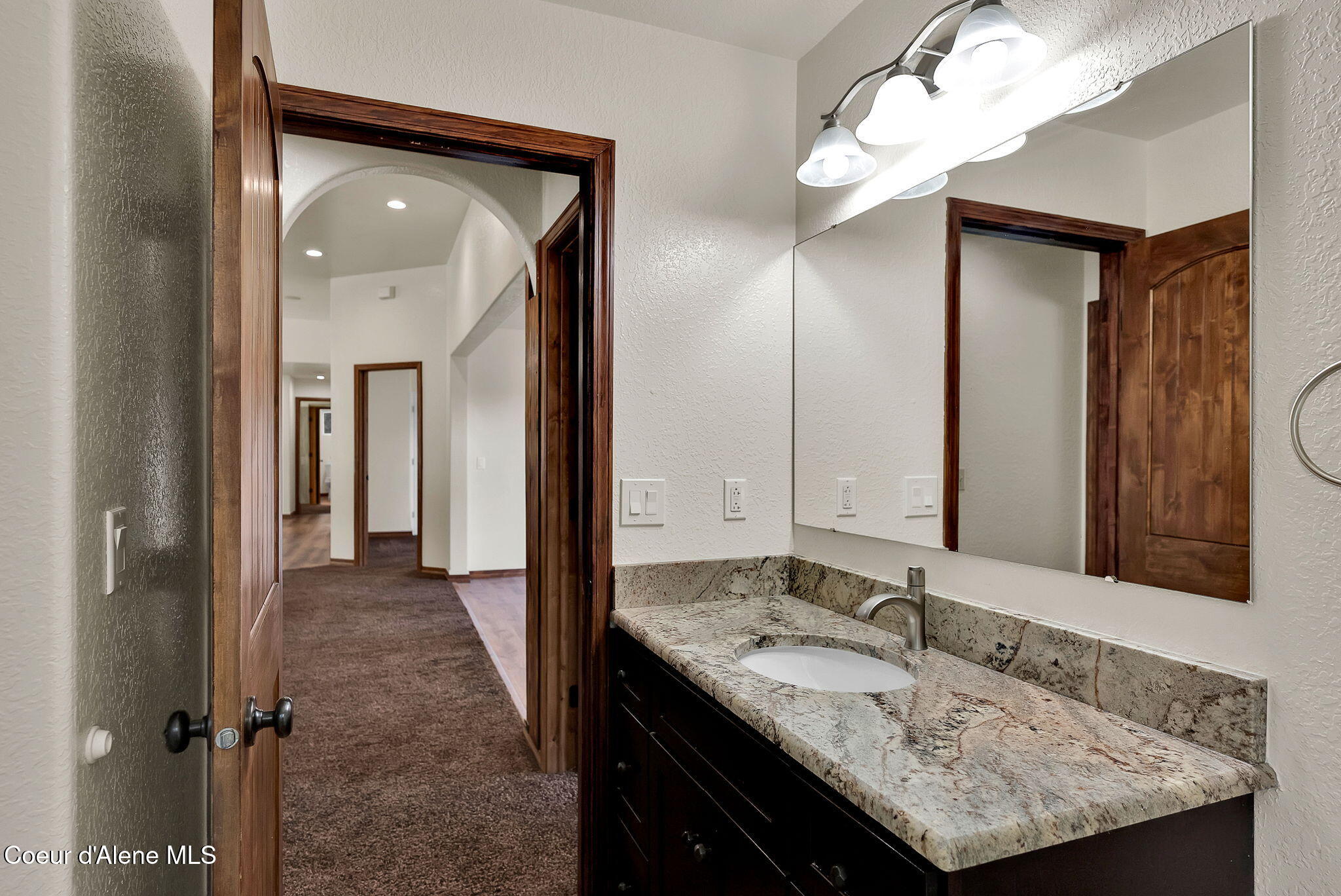 470 Diamond Heights Road Oldtown, ID 83822 - Photo 42 of 101 Guest Bathroom