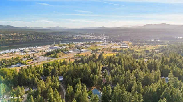 $625,000 | 470 Diamond Heights Road, Oldtown, ID 83822