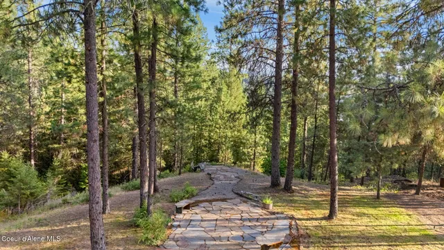 $625,000 | 470 Diamond Heights Road, Oldtown, ID 83822