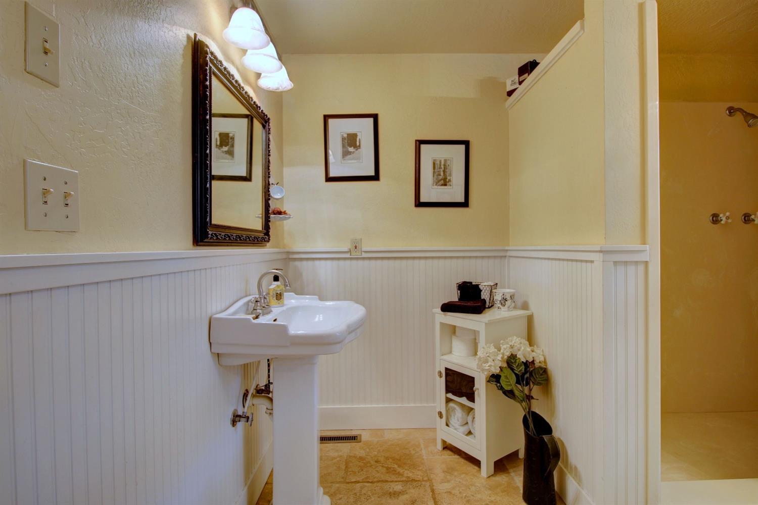 1701 Leonard Road Grants Pass, OR 97527 - Photo 15 of 35 Additional Photo