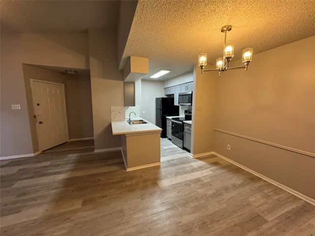 $1,250 | 10101 South Gessner Road, Unit 305, Houston, TX 77071