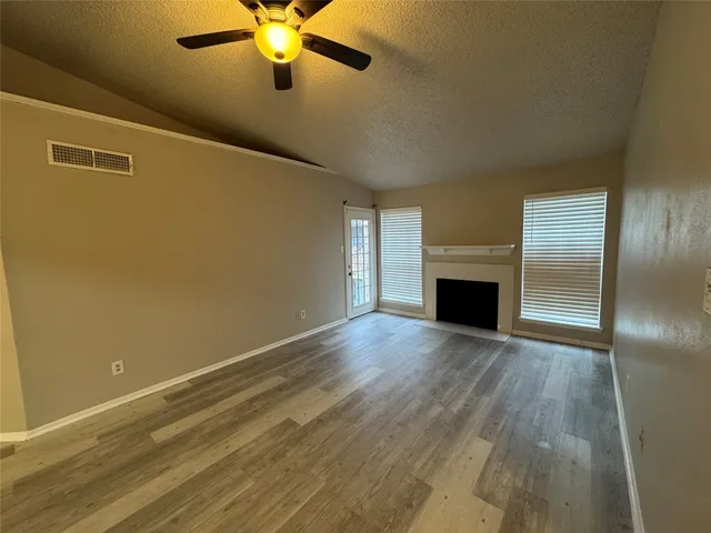 $1,250 | 10101 South Gessner Road, Unit 305, Houston, TX 77071