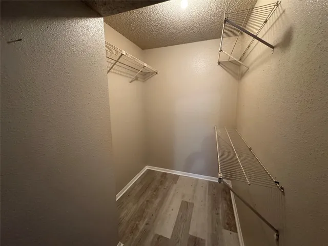 $1,250 | 10101 South Gessner Road, Unit 305, Houston, TX 77071