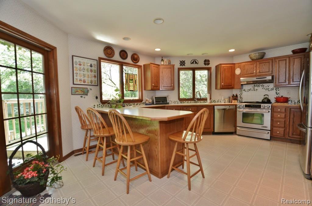 1363 Seville Road Rochester Hills, MI 48309 - Photo 9 of 16