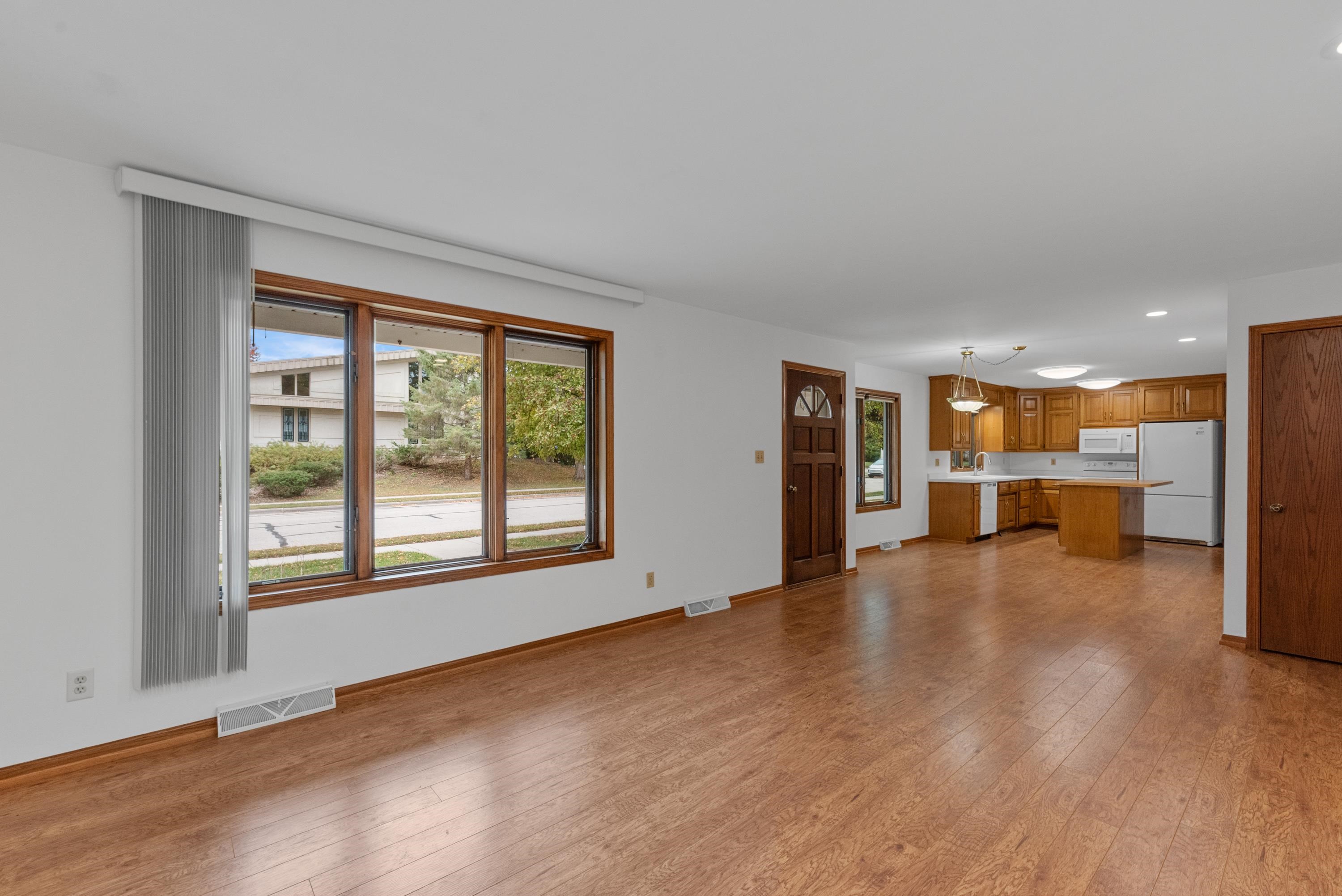 109 Filby Street Oakfield, WI 53065 - Photo 4 of 26