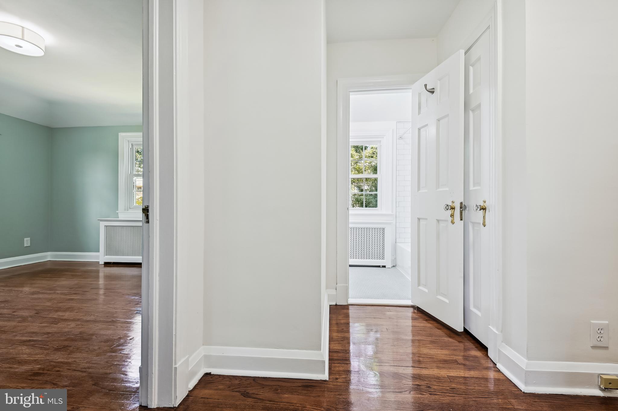 710 Regester Avenue Baltimore, MD 21212 - Photo 46 of 71 2nd floor hall