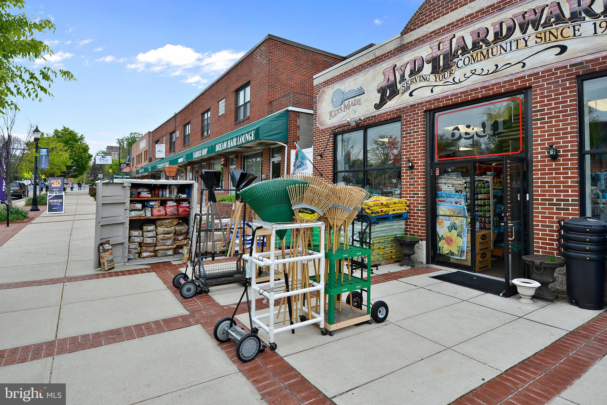710 Regester Avenue Baltimore, MD 21212 - Photo 69 of 71 Stoneleigh shops