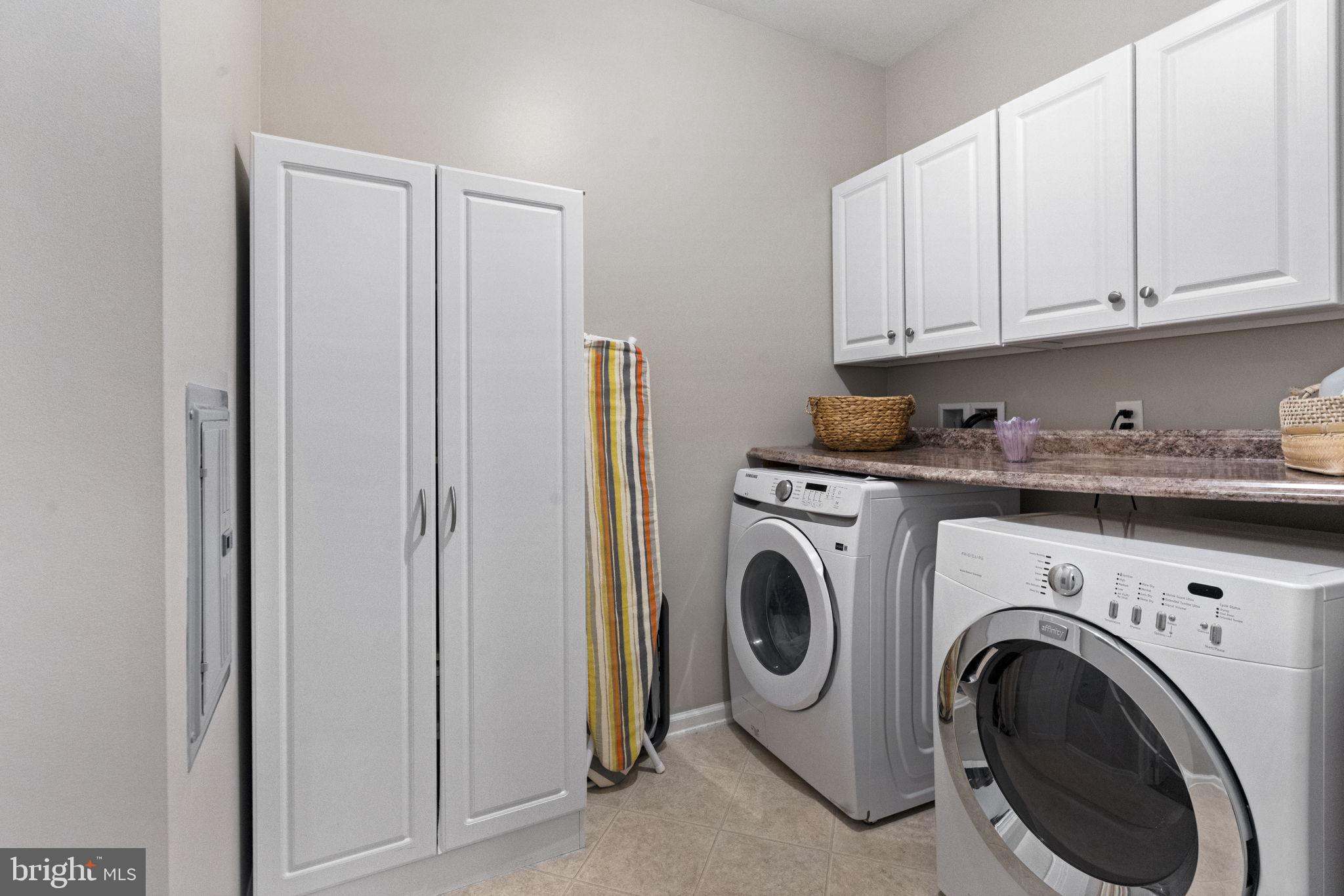 218 Timberlake Drive Ewing, NJ 08618 - Photo 19 of 30 a utility room with dryer and washer
