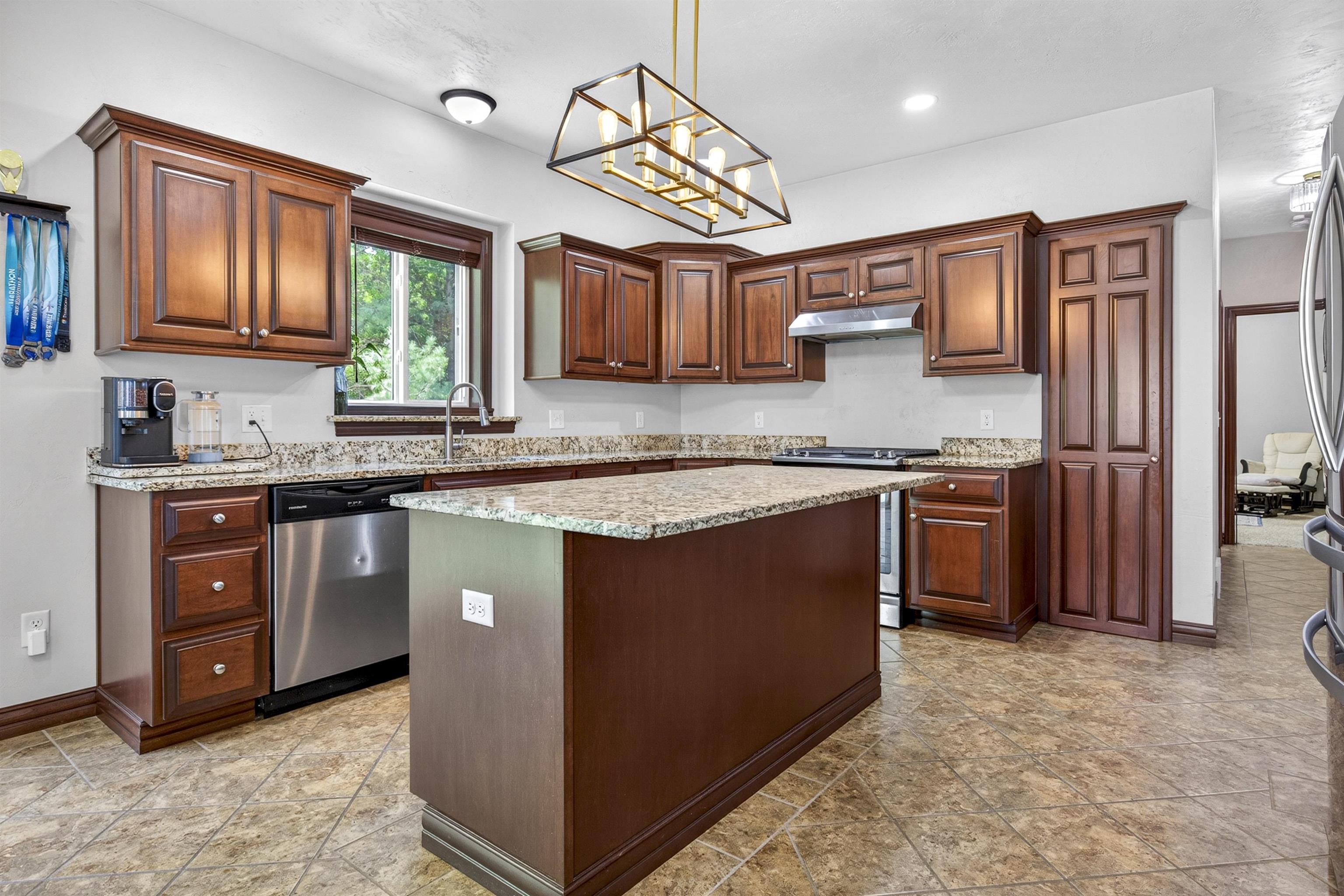4789 Thistle Lane Appleton, WI 54913 - Photo 11 of 58
