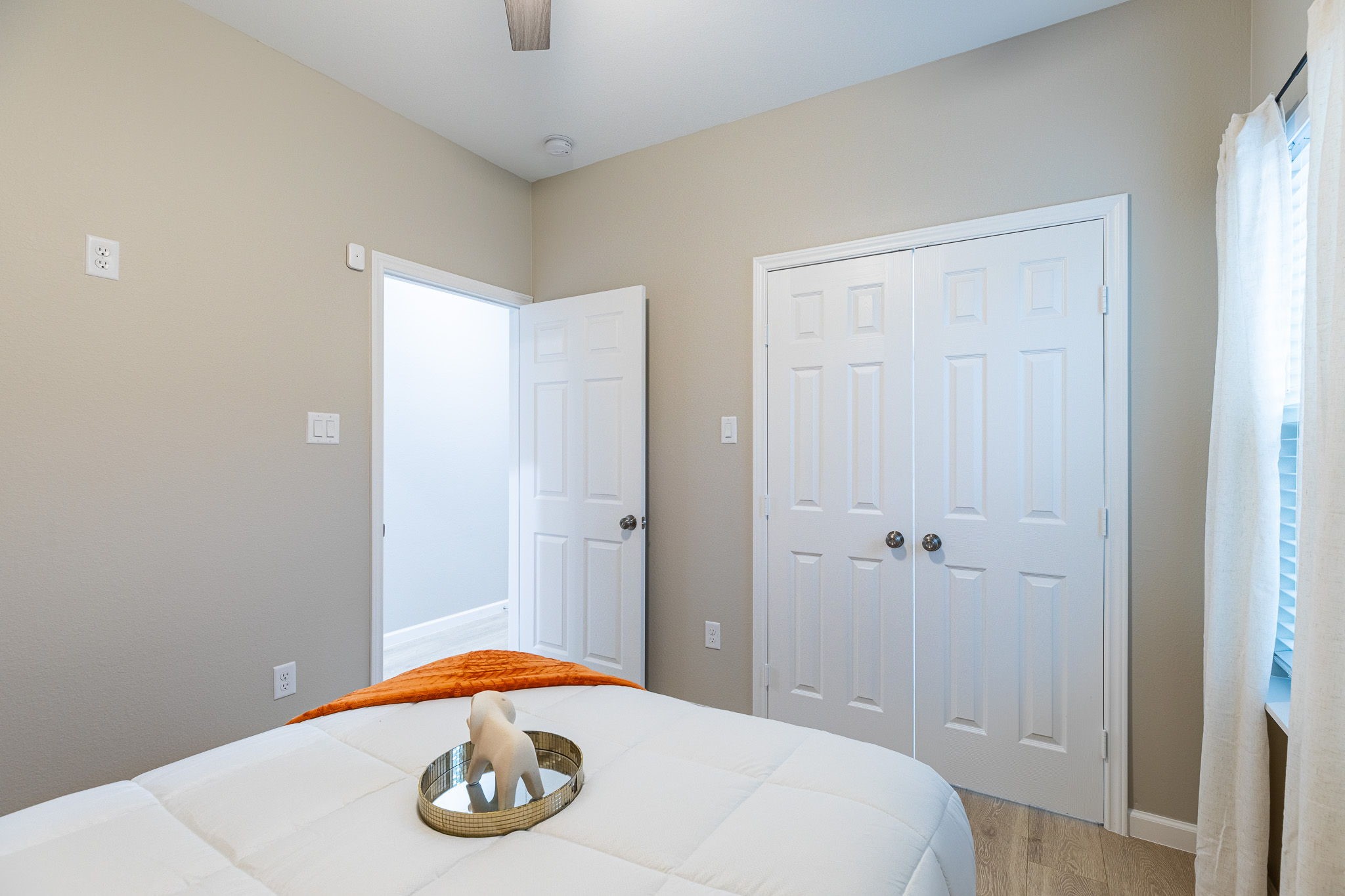 4661 Clover Street, Unit B Houston, TX 77051 - Photo 17 of 26 a bedroom with a bed and a window