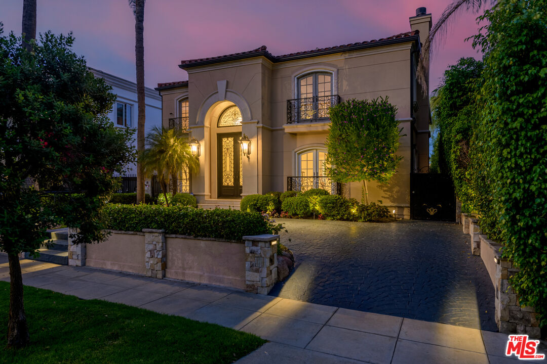 204 Foothill Road Beverly Hills, CA 90210 - Photo 29 of 33