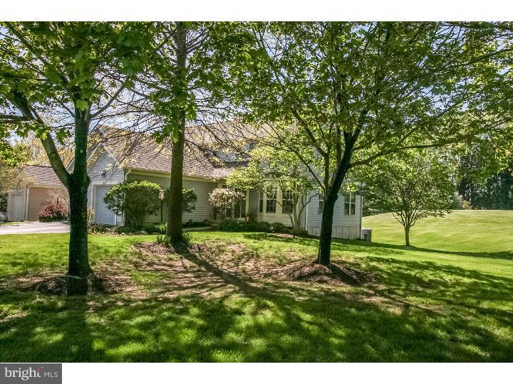 332 Edinburgh Road Chadds Ford, PA 19317 - Photo 4 of 25 Front Yard
