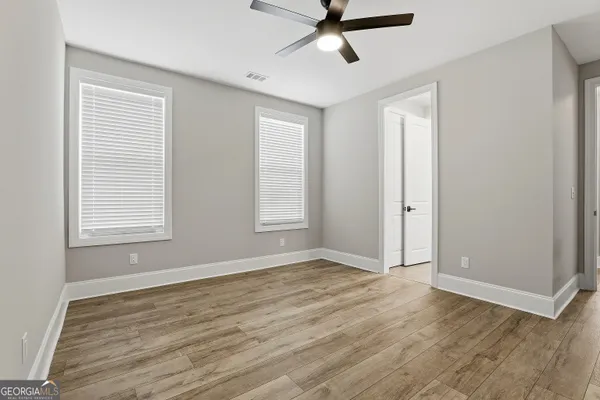 a view of an entryway with a building