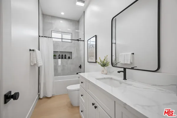 $4,650 | 3626 East 1st Street, Unit A, Long Beach, CA 90803