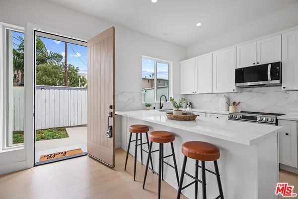 $4,650 | 3626 East 1st Street, Unit A, Long Beach, CA 90803