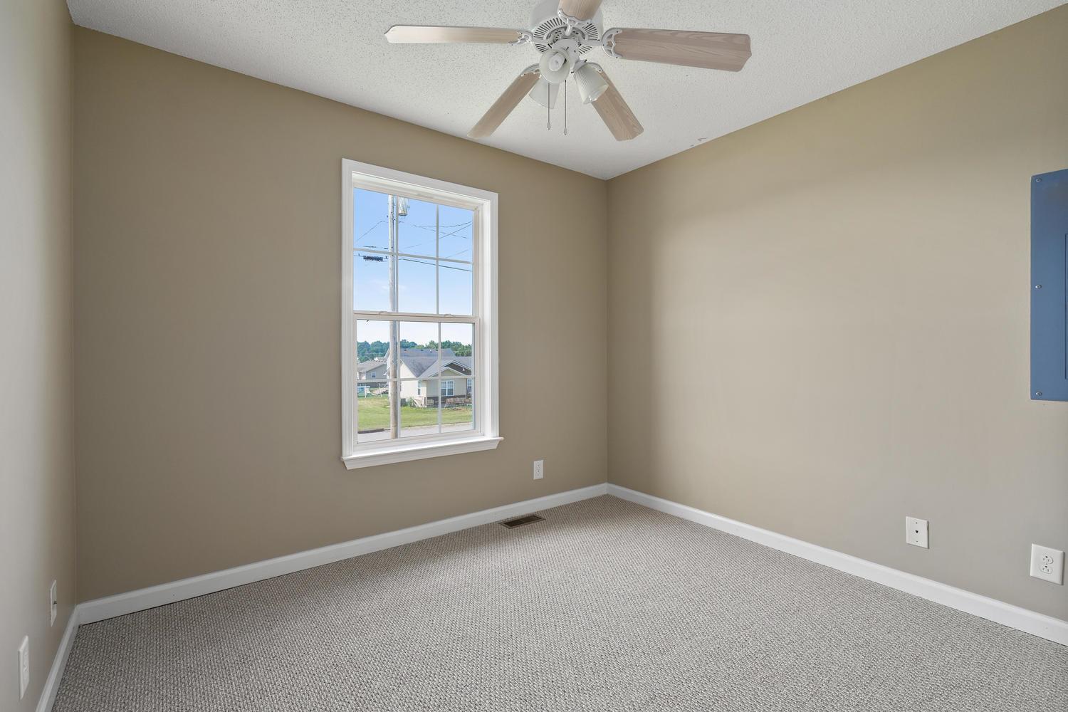 618 Avondale Road Oak Grove, KY 42262 - Photo 11 of 17 Gallery Image 11