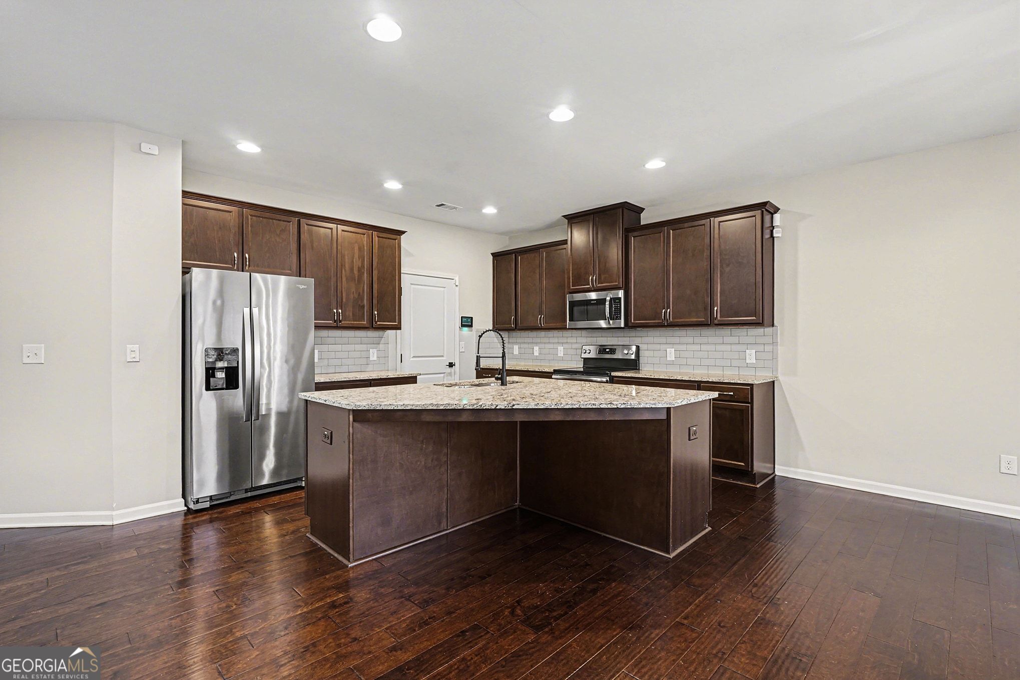 5873 Keystone Lane Lithonia, GA 30058 - Photo 7 of 30