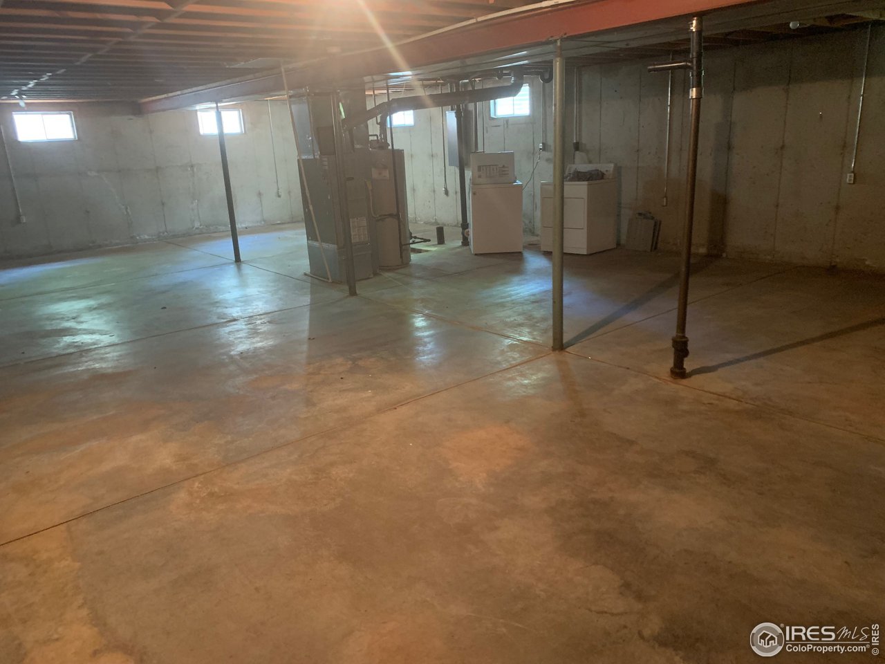3310 Everett Drive Boulder, CO 80305 - Photo 16 of 17 a view of a hallway
