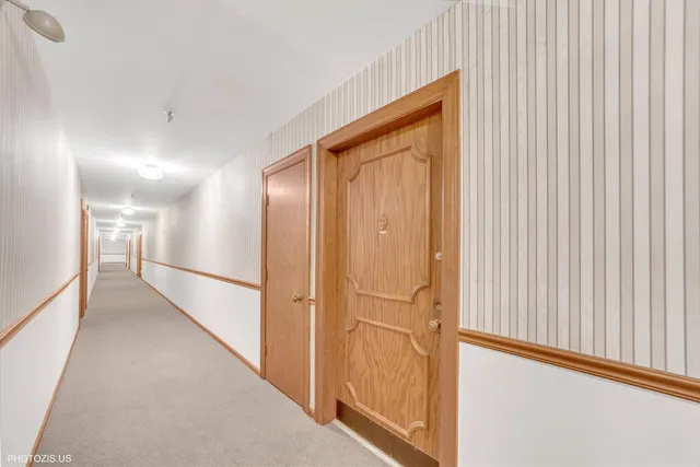 $309,900 | 5200 Oakton Street, Unit 102, Skokie, IL 60077