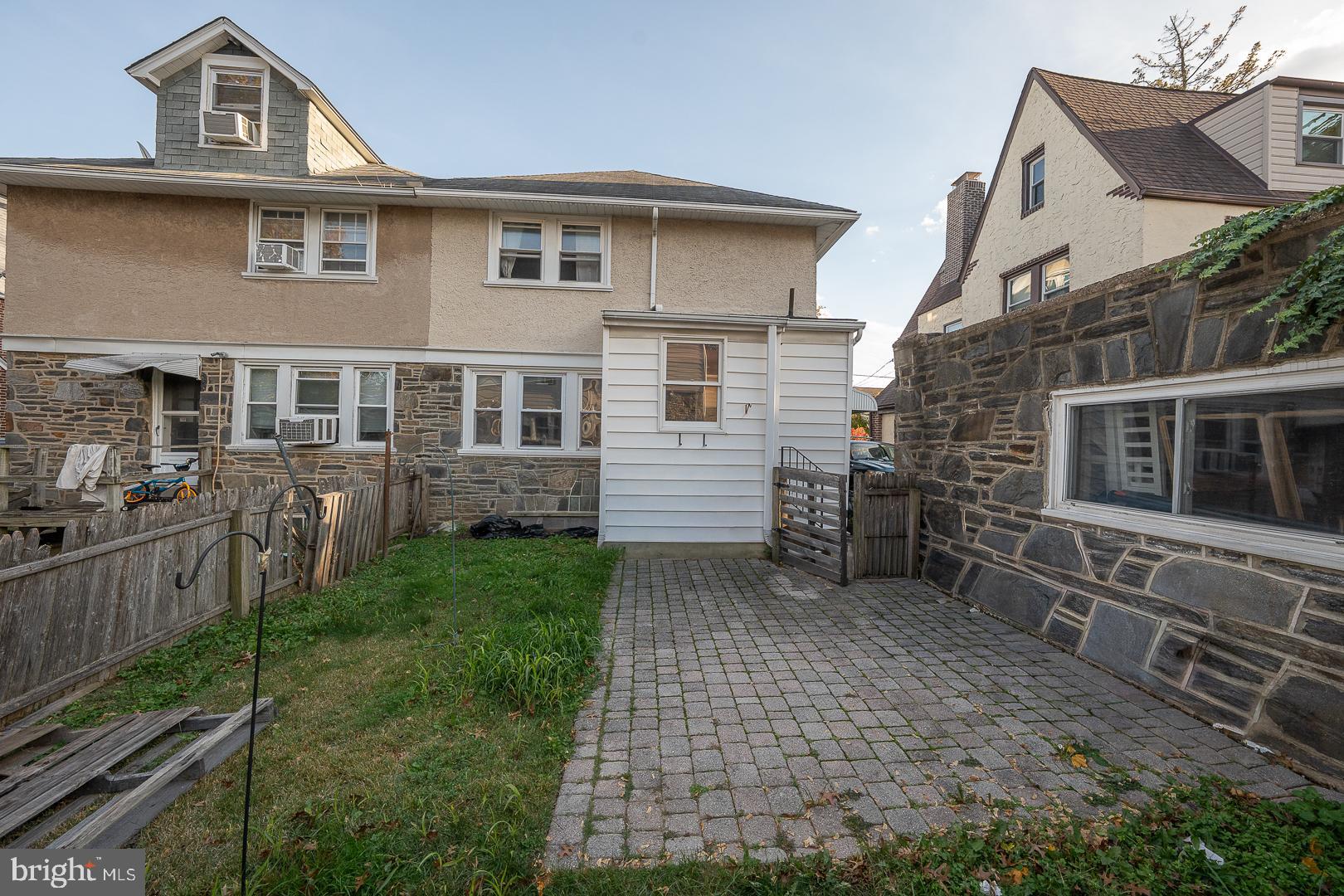 122 Crestview Road Upper Darby, PA 19082 - Photo 43 of 46 a front view of a house with garden