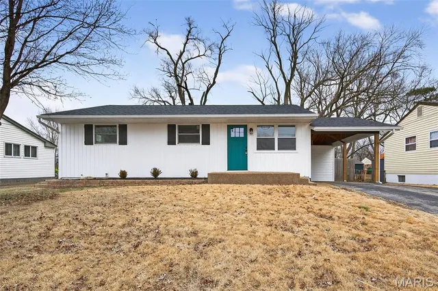 $195,000 | 695 Mullanphy Road, Florissant, MO 63031