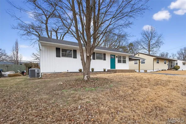 $189,900 | 695 Mullanphy Road, Florissant, MO 63031